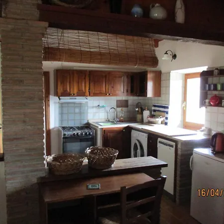 Localita S Cecilia 30, Daire *