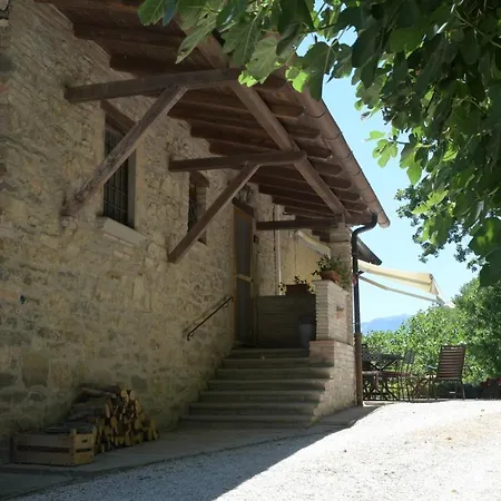 Appartement Località S Cecilia 30, Urbania